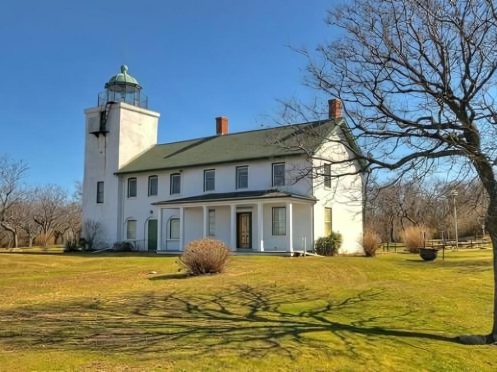 Horton Point Lighthouse